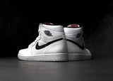JORDAN - Men - Retro 1 High OG - White/Black