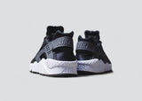 NIKE - Men - Air Huarache - BLK/GRY/WHT