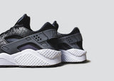 NIKE - Men - Air Huarache - BLK/GRY/WHT