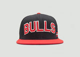 MITCHELL & NESS - Accessories - Training Room Snapback - Black/Red