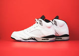 JORDAN - Men - Retro 5 - White/Red/Black