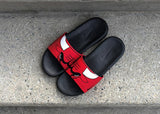 NIKE - Men - NBA Bulls Benassi - Red/Black