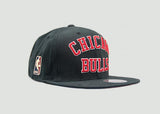 MITCHELL & NESS - Accessories - Chicago Bulls Wordmark Snapback - Black/Red