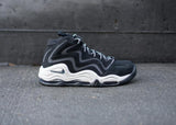 NIKE - Men - Air Pippen - Black/White