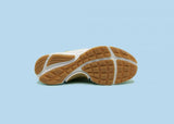NIKE - Women - Air Presto - Gold/Brown