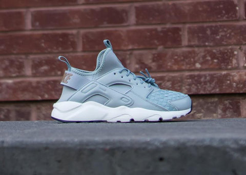 NIKE - Men - Air Huarache Run Ultra - Light Pumice/Black