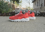 NIKE - Women - W Air Huarache Run SE - Pink/White